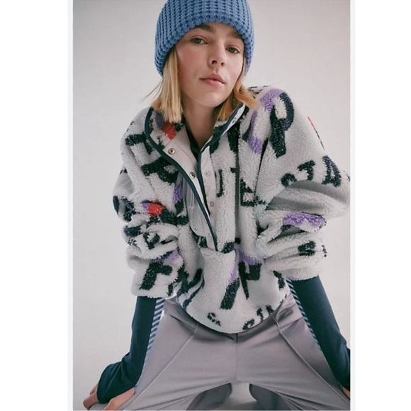 New Free People Hit The Slopes Printed Fleece Pullover Jacket Logo FP Movement - Picture 10 of 10